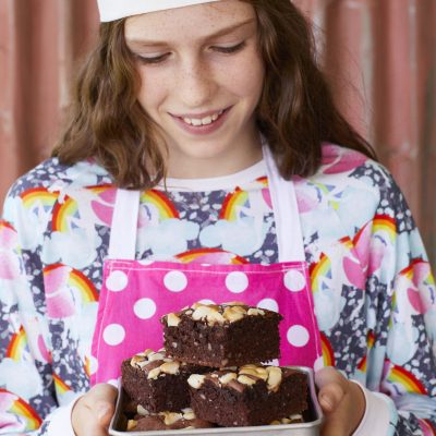 2002-Easiest-brownies-for-kids-to-whip-up-in-a-minute-2-opt